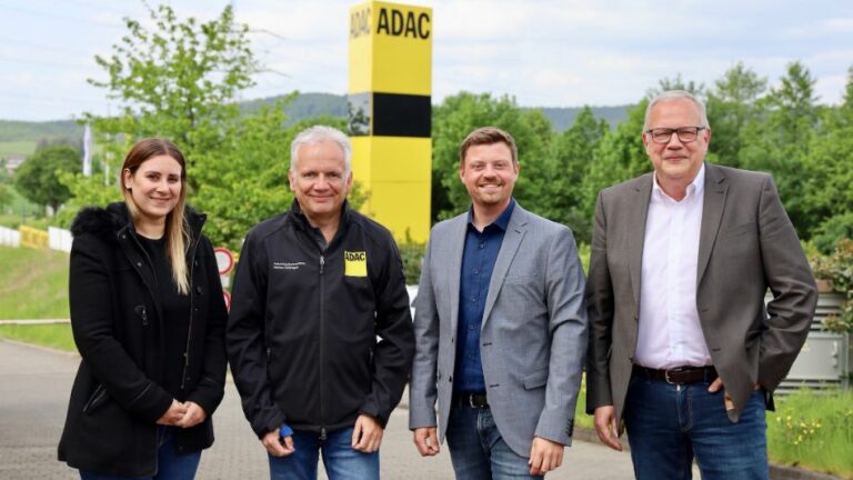 Cdu-Landtagskandidat Besucht Fahrsicherheitszentrum Des Adac In Gründau