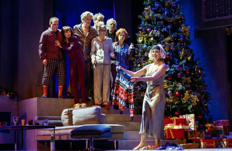 Theaterstück „Schöne Bescherungen” – Eine Weihnachtskomödie Zum Schmunzeln