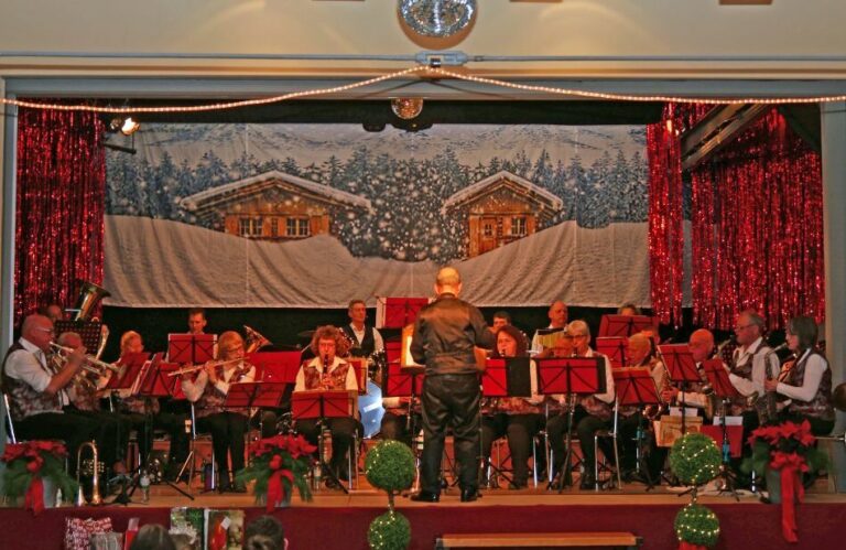 Erfolgreiches Weihnachtskonzert Des Blasorchester Büdesheim