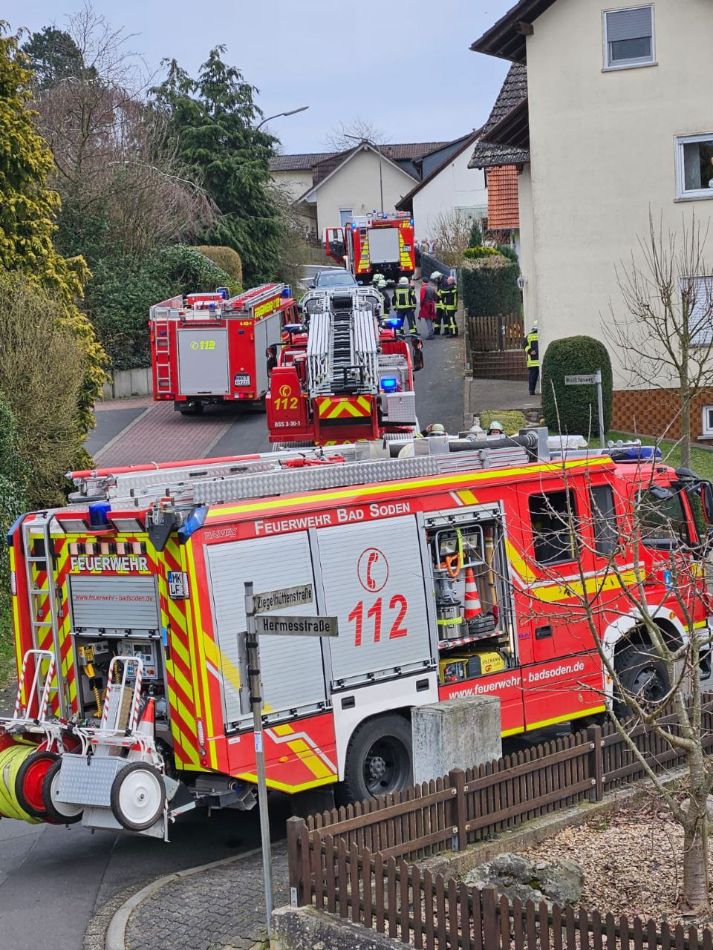 Kellerbrand In Wohnhaus In Kerbersdorf – Zwei Bewohner Vom Rettungsdienst Betreut