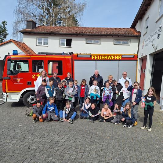 Brandschutzerziehung In Der Erich-Simon-Schule Neuberg – Zu Besuch Bei Der Feuerwehr