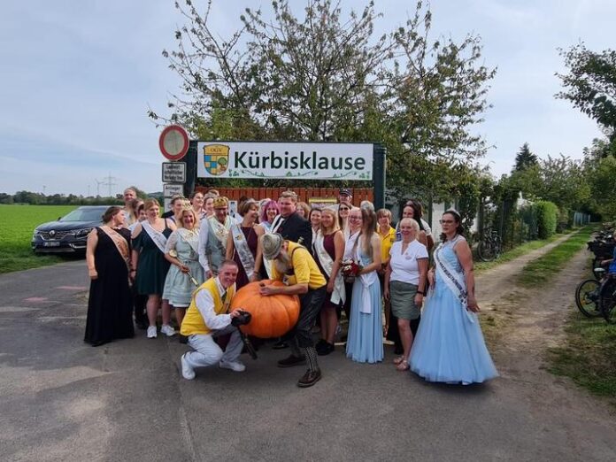 Wurde am Sonntag mit der Verabschiedung der Kürbiskönigin eine fast drei Jahrzehnte alte Tradition in Niederdorfelden zu Grabe getragen?