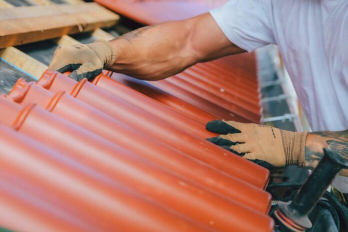 500 Beschäftigte in 63 Dachdeckerbetrieben - Löhne sollen steigen