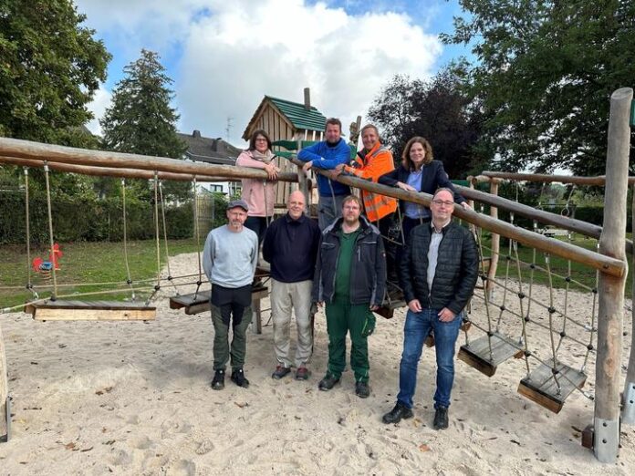 Spielplatz in der Gleiwitzer Straße mit neuen Spielgeräten