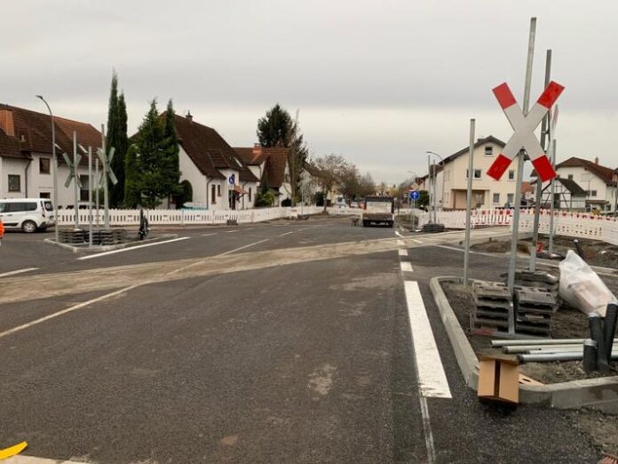 Bahnübergang Lieblos ab Freitagnachmittag wieder frei