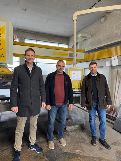 Unternehmensbesuch: Landtagsabgeordneter Appel & Bundestagskandidat Dr. Thomas Pauls bei Steinmetz Röhling in Nidda