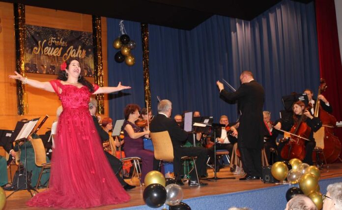 Rodenbacher Neujahrskonzert Johann-Strauß-Orchester in der Rodenbachhalle