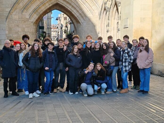 Kunst und Nachhaltigkeit: Kopernikusschule Freigericht nimmt am Erasmus+ Projekttreffen an der Partnerschule in Bordeaux teil