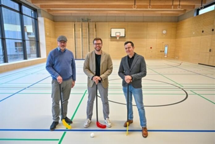 Neue Schulsporthalle der Schule im Pioneer Park nimmt Betrieb auf