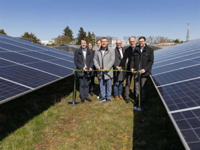 Feierliche Eröffnung der Photovoltaik-Anlage: Heraeus und die Stadt Hanau setzen Zeichen für grüne Energie