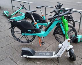 01 e scooter e1c252d109ea5e506359a1df71e2dfb0