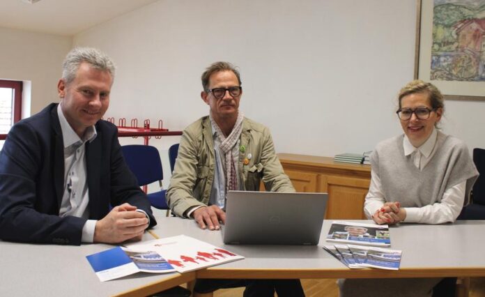 Pflegeberatung in die Dörfer bringen