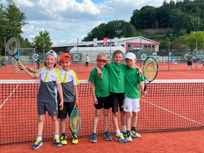 Starker Auftritt der TCB-Teams: Nachwuchs und Herren überzeugen mit Teamgeist und Spannung
