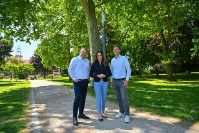 Neue smarte Laternen im Schlossgarten: Energie sparen, Sicherheit erhöhen, Natur schützen
