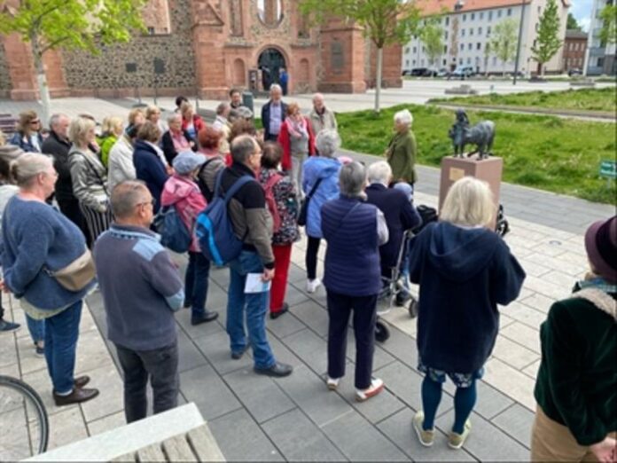 Märchenpfad-Spaziergänge durch die Hanauer Innenstadt