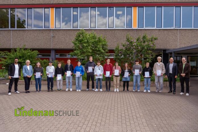 Ehrung Siegerinnen und Sieger hessischer Mathematik-Wettbewerb Fulda Hanau Offenbach 2025