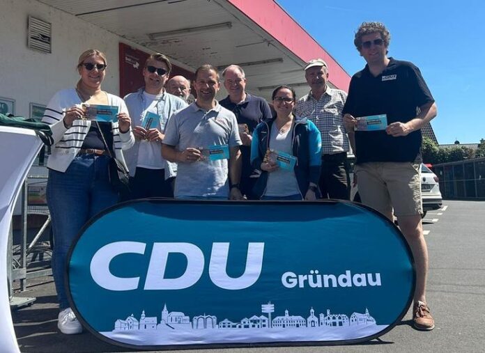 CDU Gründau verteilt kleine Aufmerksamkeiten vor dem Muttertag