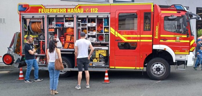 Tag der offenen Tür im Gefahrenabwehrzentrum Hanau ACE präsentierte „Reaktionstest am Simulator“