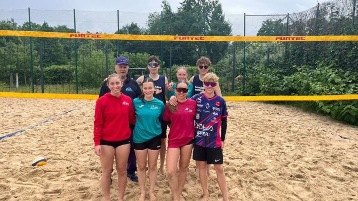 Sieg im Sand: Kopernikusschule gewinnt Regionalentscheid Beachvolleyball