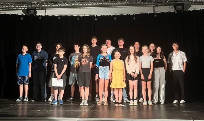 Open Mic Night kehrt nach sechs Jahren erfolgreich zurück an die Kopernikusschule