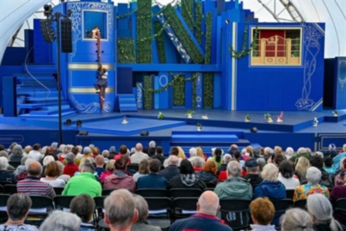12. Juni 2025, HanauRapunzels Zopf bejubelt: Senioren-Sondervorstellung bei Brüder Grimm Festspielen Hanau
