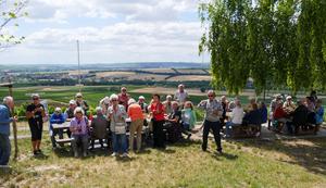 pm senioren union nidderau panoramafahrt durch die weinberge bil db510afde392a26b72171a0fd082d3c4