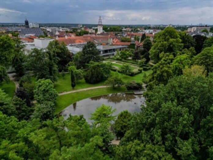 Klima, Natur und Stadtgeschichte: Der Hanauer Schlossgarten im Wandel