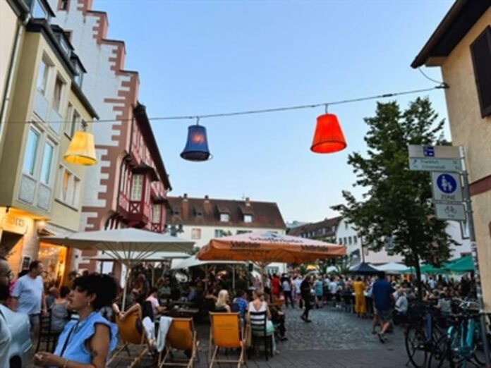 Staunen, stöbern und schunkeln in Hanau