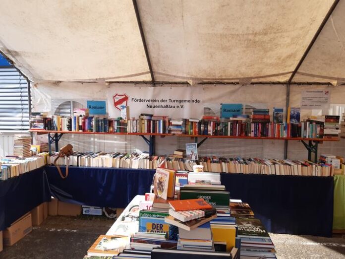 Äpfel keltern, Bücherflohmarkt, Action und Spiele