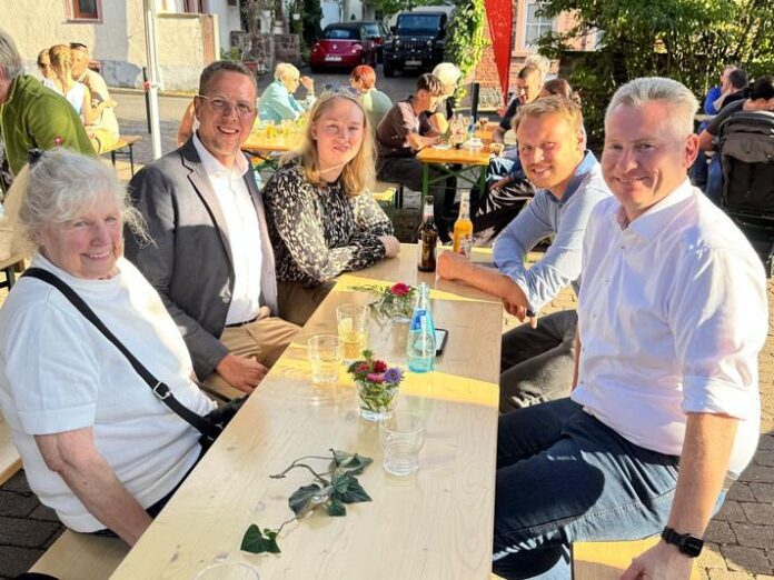 Gelungenes Weinfest der Schönecker SPD.