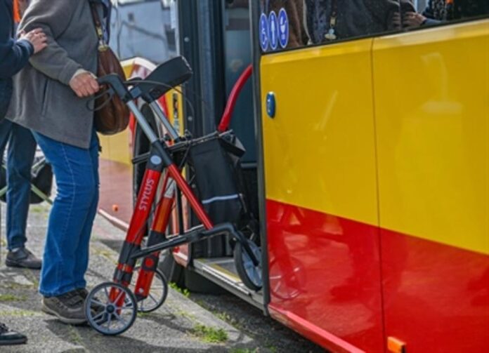 Sicher mit dem Rollator im Bus unterwegs