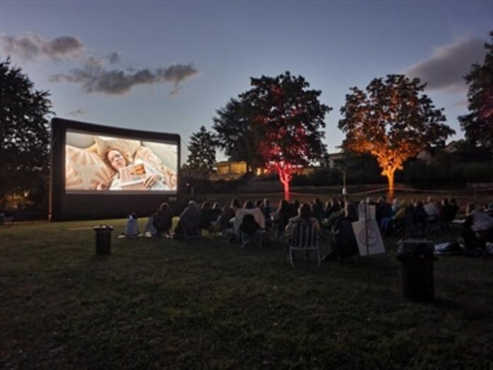 Nach Open-Air-Kino beginnt wieder „Kino vor Ort“