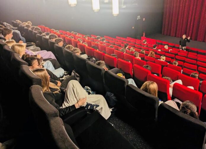Bertha-Schülerinnen und -Schüler zeigten sich von Dokumentarfilm beeindruckt.