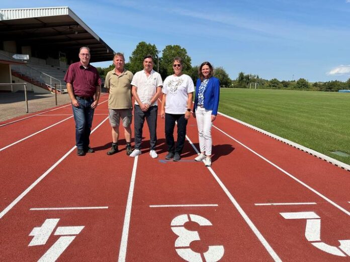 Neue Tartanbahn für das Rudolf-Harbig-Stadion