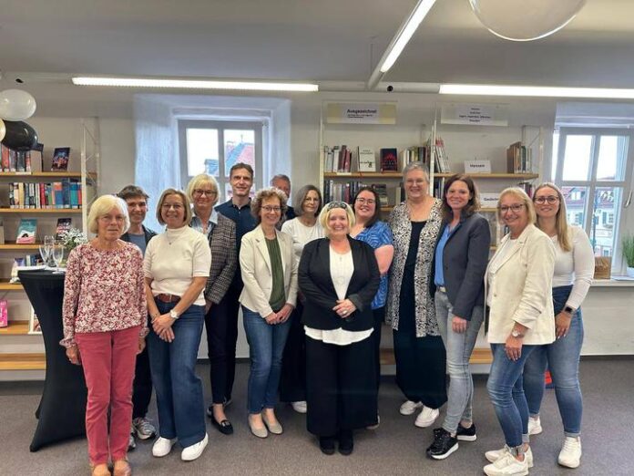 Bibliothek feiert gleich drei Kolleginnen