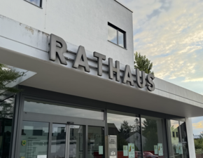 rathaus d8d73489c004c8148f3956d151cd8b80