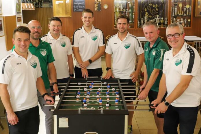 Meerholzer Fußballer wählen neuen Vorstand - Überraschende Ehrung für Dietmar Appl