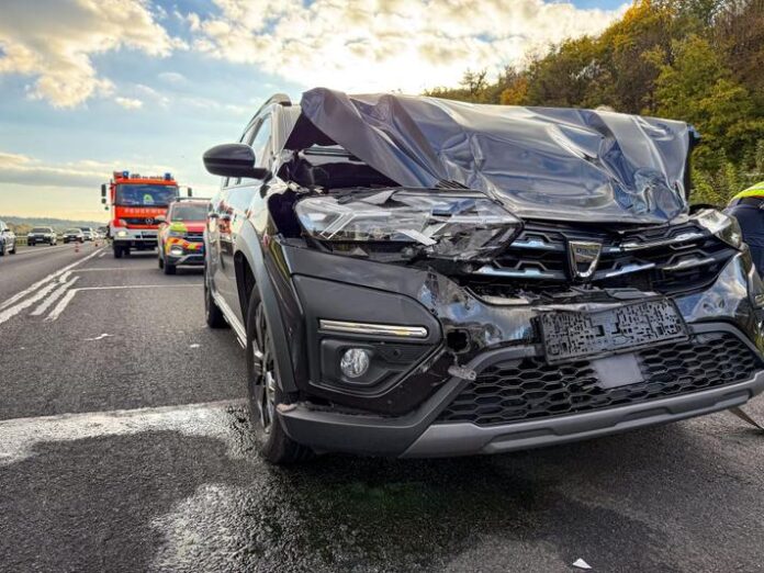 Verkehrsunfall, eingeklemmte Person, BAB 66, AS Langenselbold