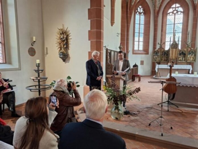 Auszeichnung für jahrzehntelanges Engagement