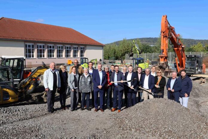 Baustart: Brüder-Grimm-Schule in Steinau erhält Neubau für Mensa und sechs Klassenräume