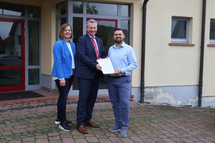 Frischer Glanz für Oberzell – Dorfgemeinschaftshaus wird saniert!