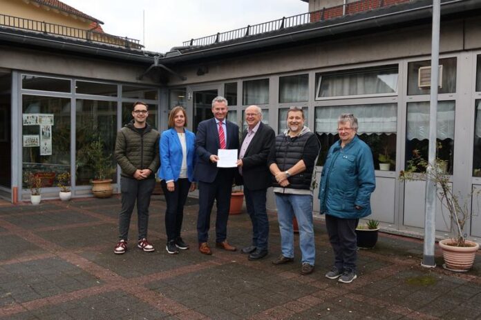 340-Foerderung-Mehrzweckhalle-Neuenschmidten-62d603a3ad750ec8e7bd12873d089f25 Foyer der Mehrzweckhalle in Neuenschmidten wird dank Förderung modernisiert und attraktiver gemacht