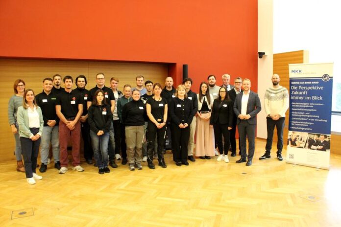 350-Digiscouts-legen-los-1a44ab33ad9608ee14f112a0bb303636 Auf das Spezialwissen der Digital Natives zurückgreifen