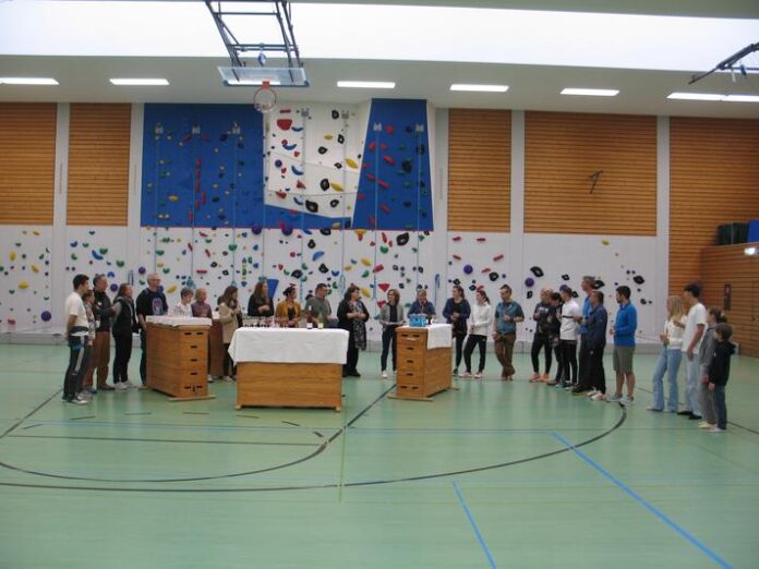 Eroeffnungsrede-46b156dd87ece092848f3e87bf694262 Hoch hinaus an der Kreuzburg! Die Kreuzburg ist mit einer neuen Kletterwand um ein sportliches Highlight reicher