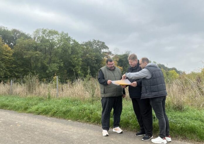 CDU vor Ort: 4000 Quadratmeter neuer Wald für Schöneck - „Klimaschutz zum Anfassen“: CDU informiert sich über erfolgreiche Aufforstung in Oberdorfelden