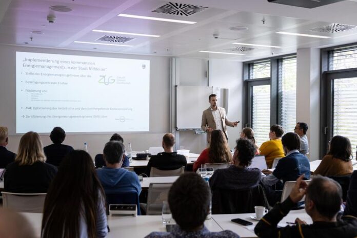 LEA_Energieberatertag_25_103.jpg-79dc99e21a8640fff914d64149b17378 Die Stadtverwaltung Nidderau geht mit gutem Beispiel voran