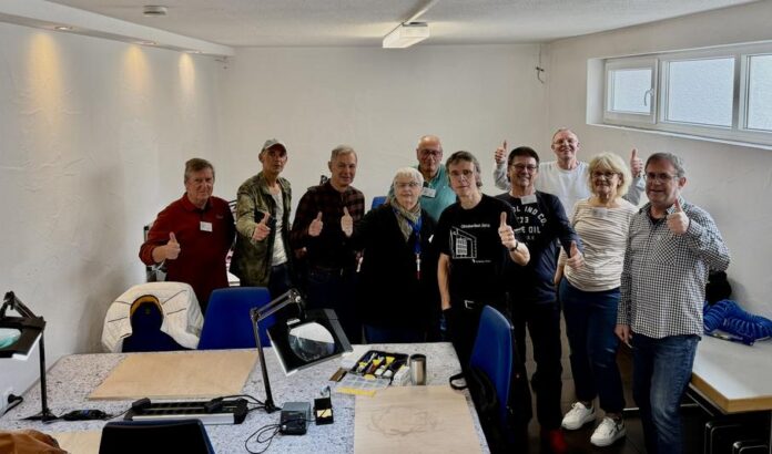 Reges Interesse bei der Wiedereröffnung des Repair Cafés