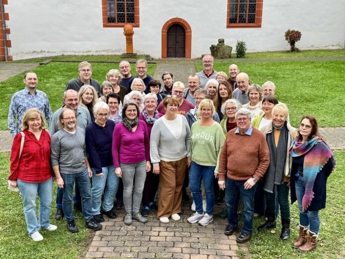 Das Adventssingen mit dem Nidderauer Ave-Eva-Chor