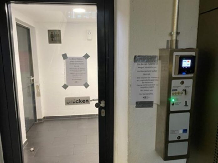 Stadt Hanau stellt Strafantrag nach Vandalismus in öffentlicher Toilette