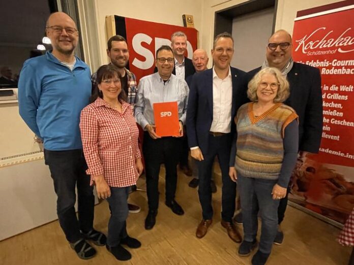 Hessenabend der SPD Rodenbach: Kulinarik, Satire und Ehrungen